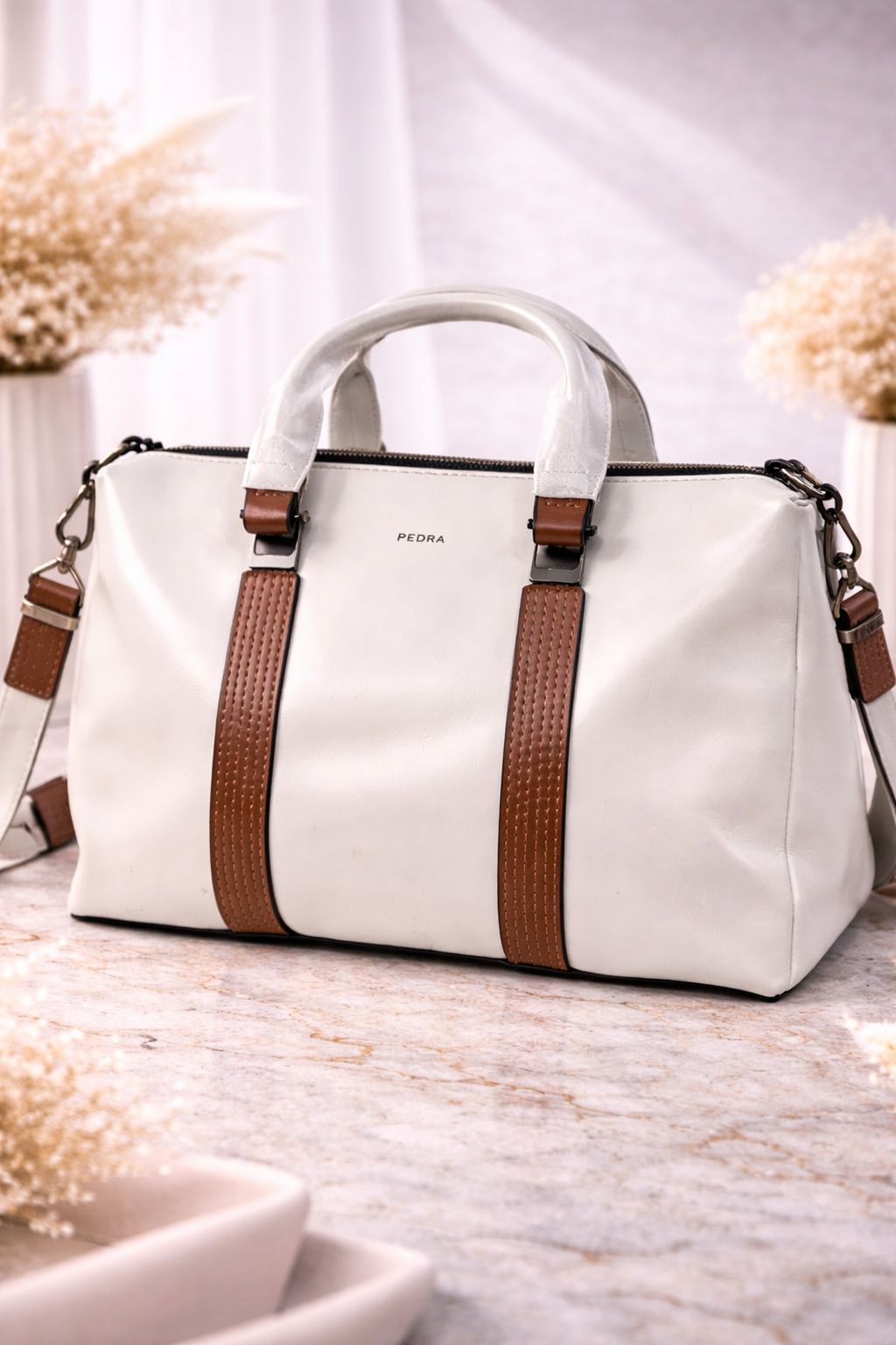 Luxury pio leather bag