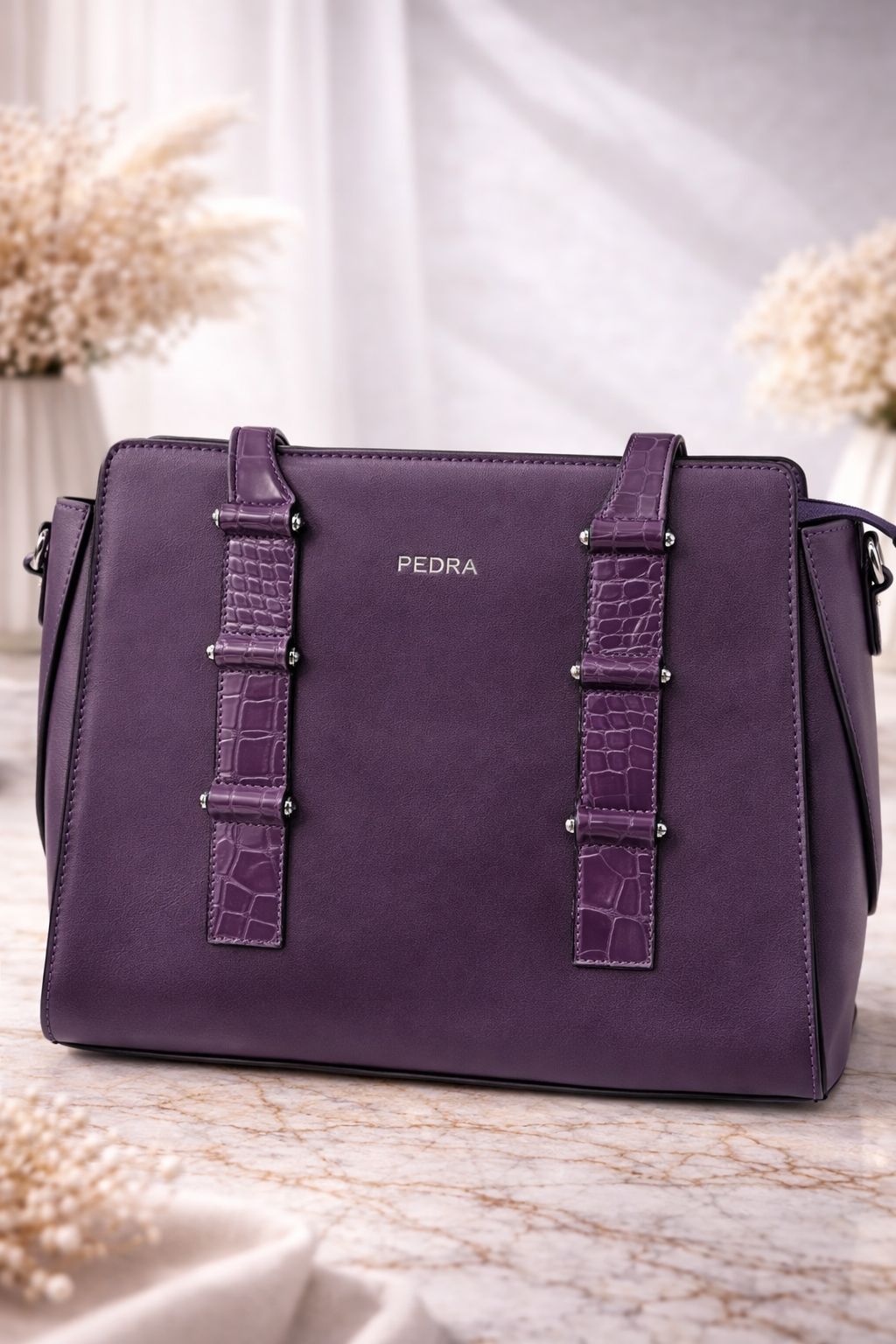 Daily elegant handbag