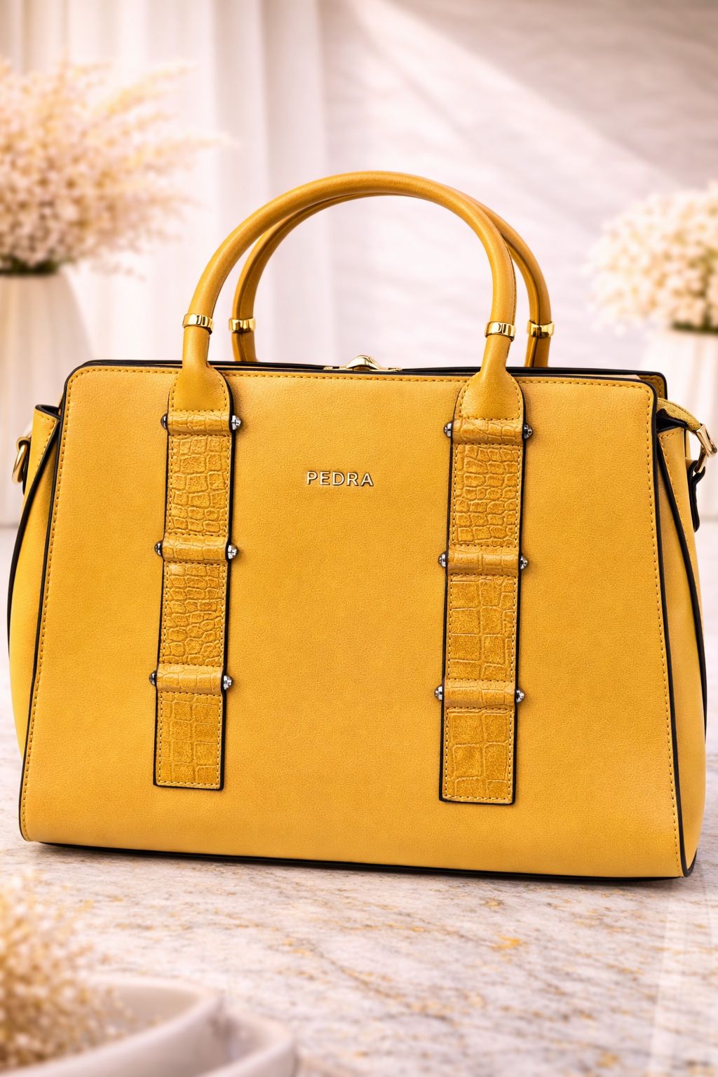 Daily elegant handbag